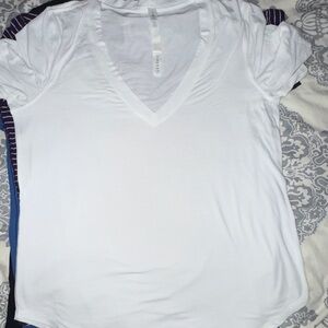 Lululemon Sz 8/10 love tee pre owned euc